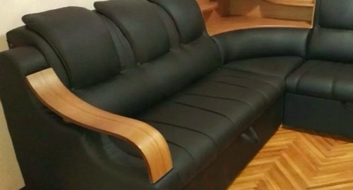 Перетяжка кожаного дивана. Торжок